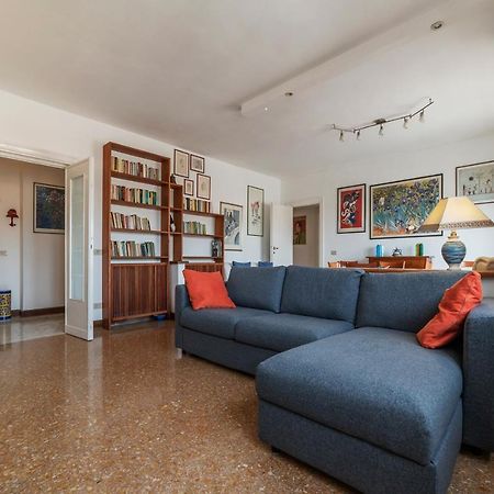 Roomy And Bright Apartment With Terrace Rome Buitenkant foto