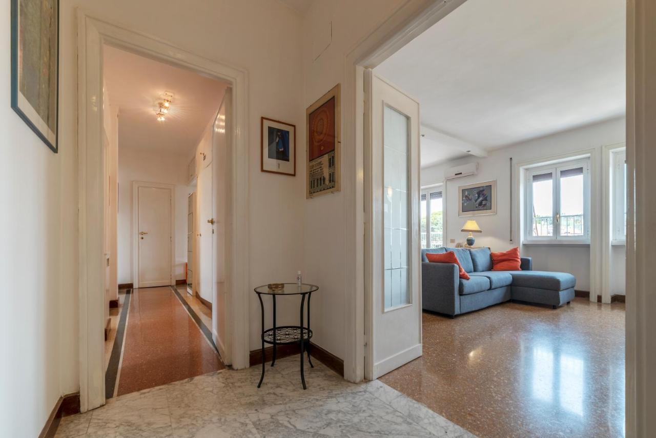 Roomy And Bright Apartment With Terrace Rome Buitenkant foto