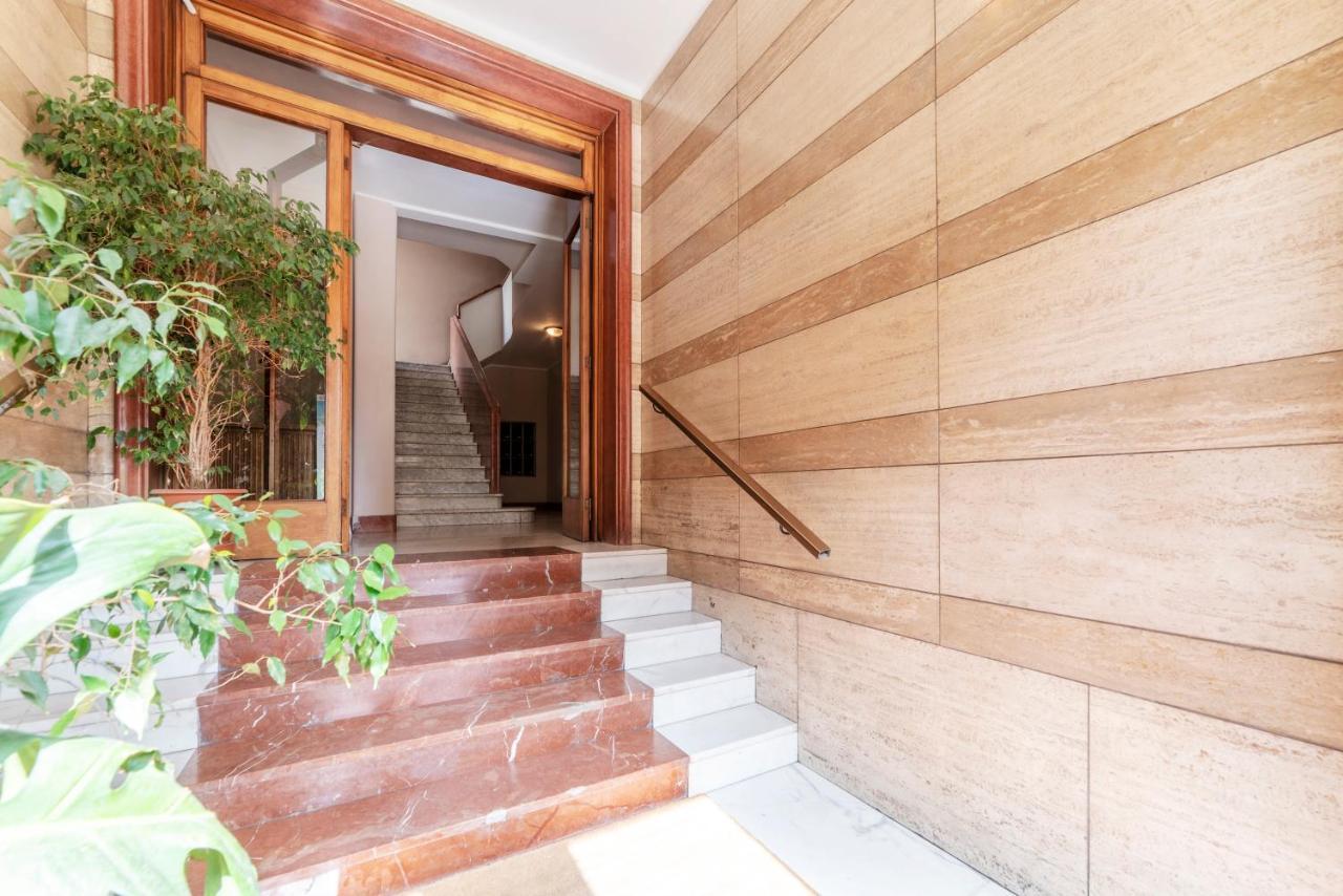 Roomy And Bright Apartment With Terrace Rome Buitenkant foto